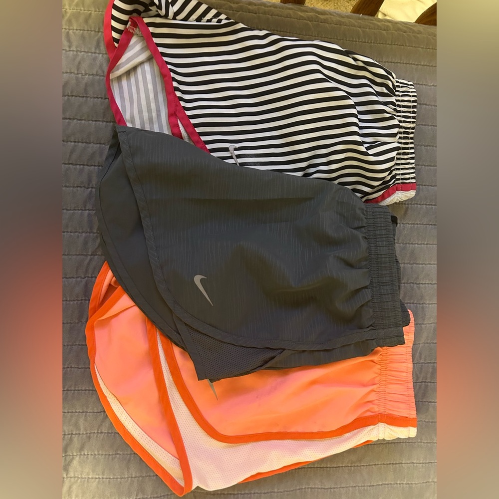 Nike shorts s-m